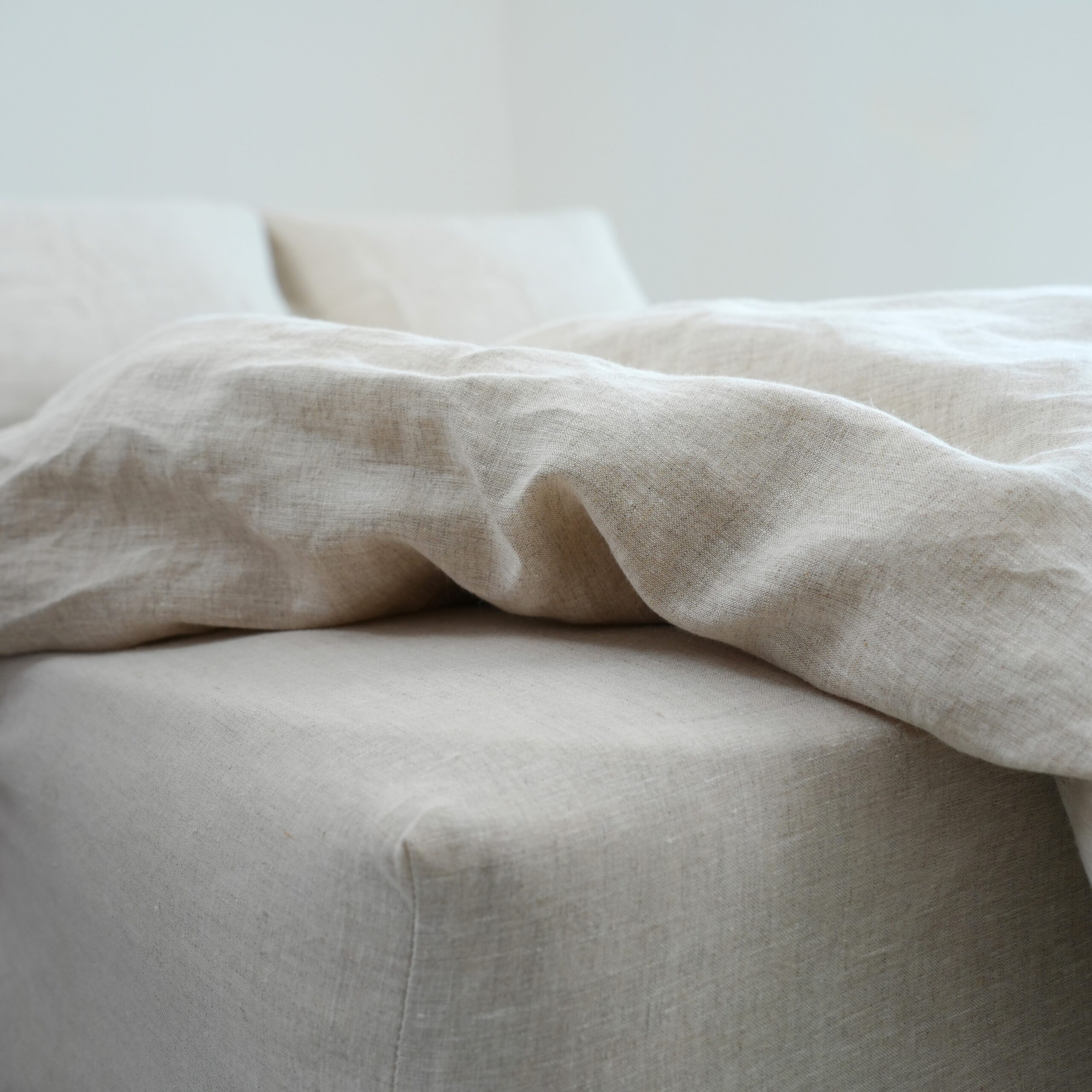 Chăn và gối bằng chất vải linen